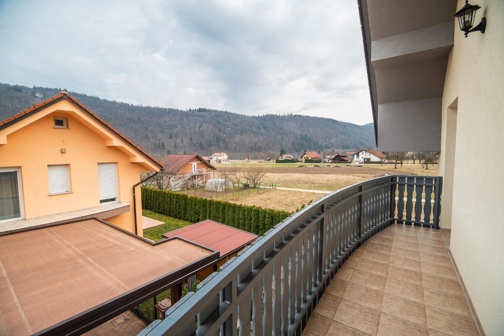 Apartment Zelimlje Škofljica Dış mekan fotoğraf