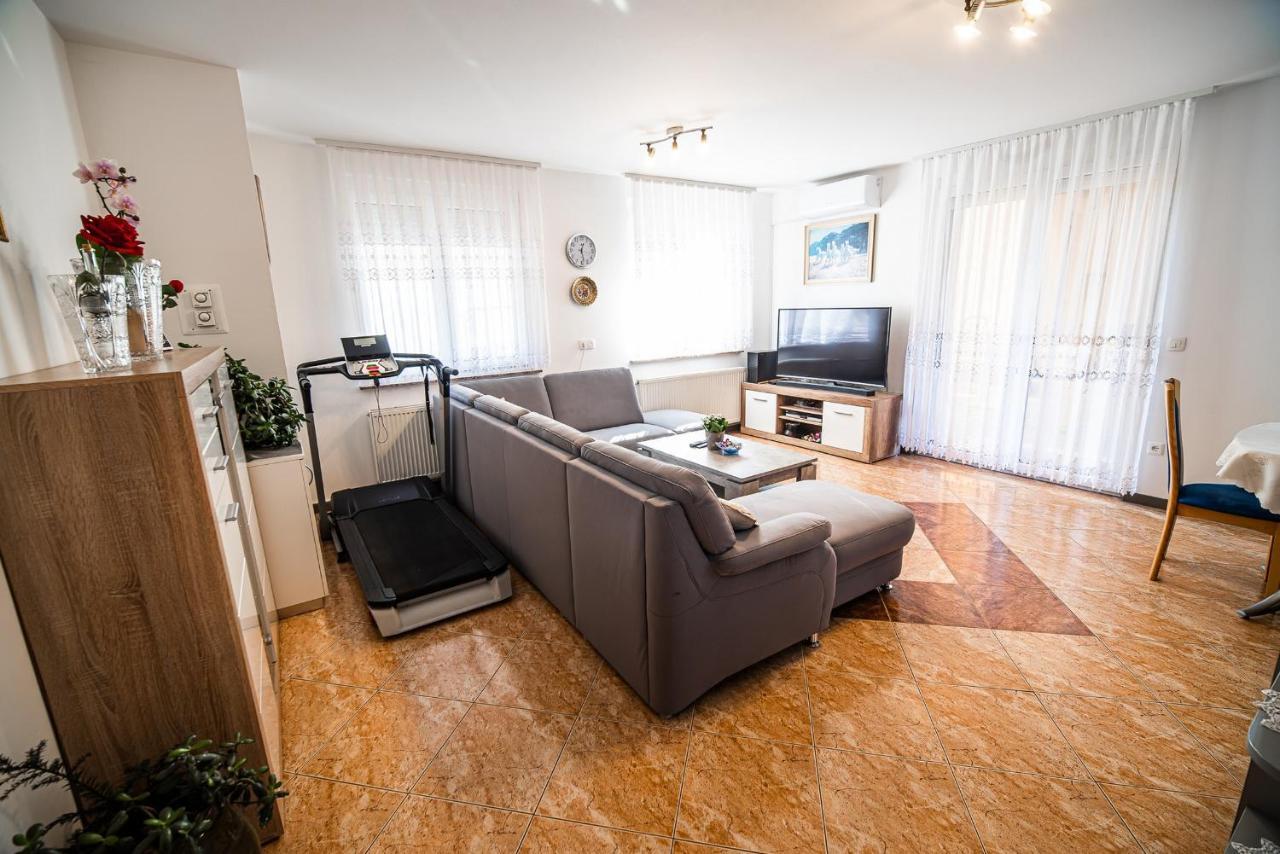 Apartment Zelimlje Škofljica Dış mekan fotoğraf