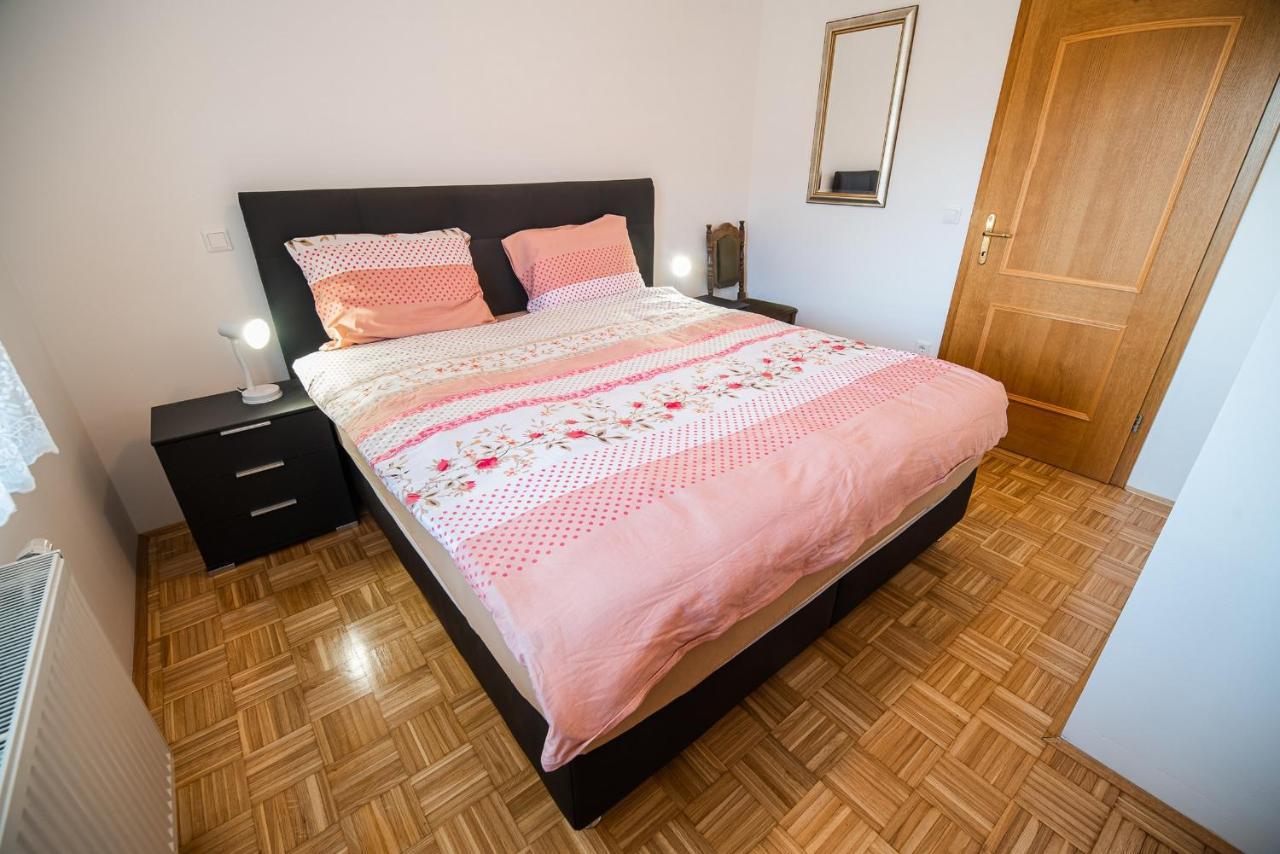 Apartment Zelimlje Škofljica Oda fotoğraf