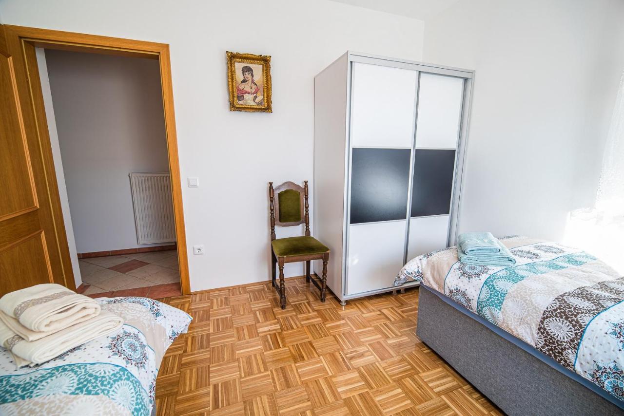 Apartment Zelimlje Škofljica Oda fotoğraf